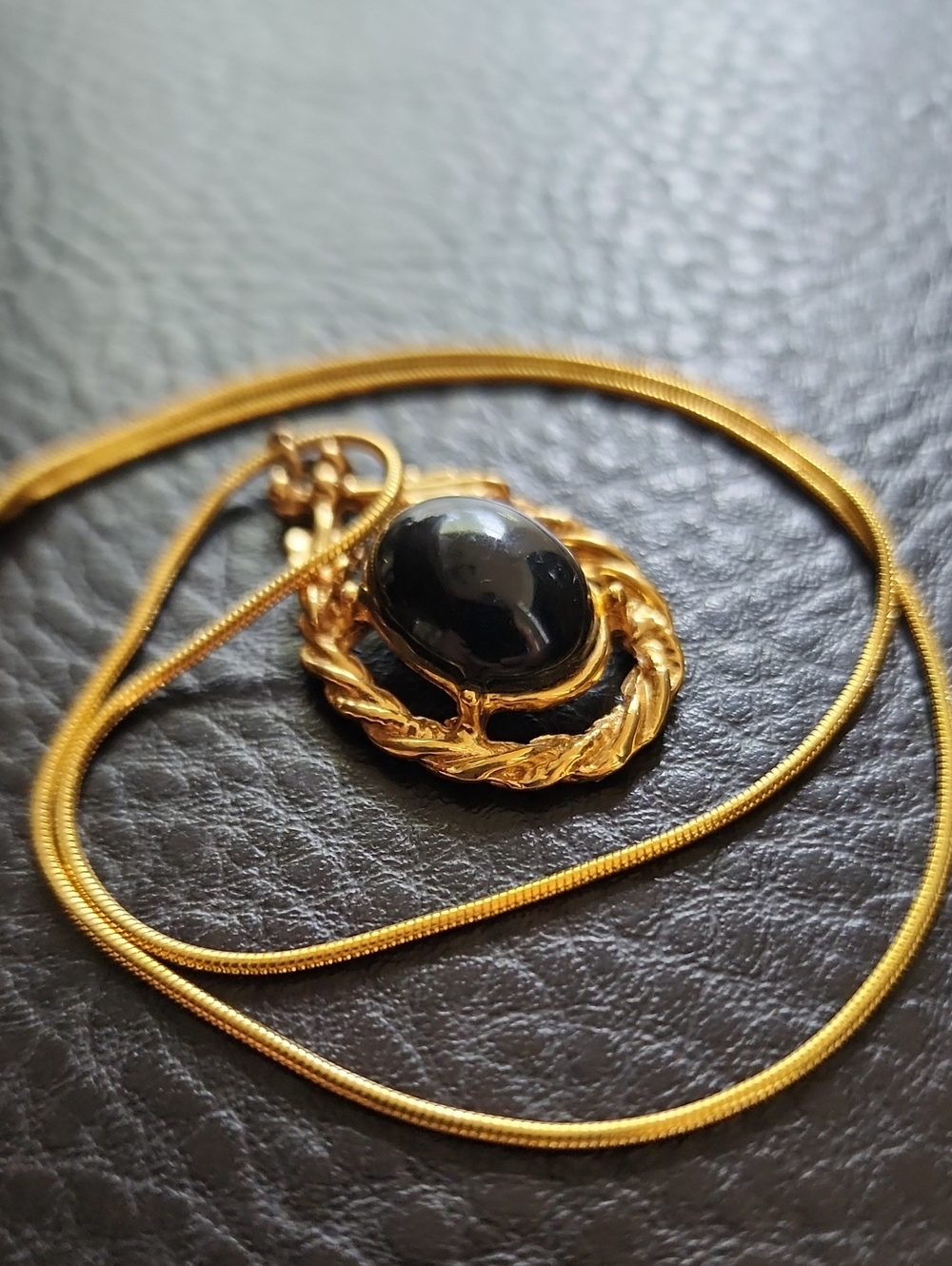Gold Toned Black Pendant Necklace - Elegant Women's Jewelry